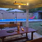 Апартаменти Wildstone Krusi - Pool & 2 *
