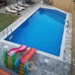 דירה Wildstone Krusi - Pool & 2 *