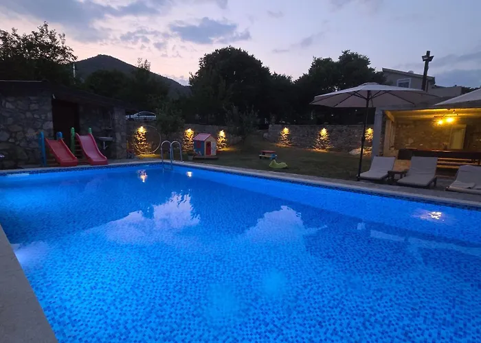 Wildstone Krusi - Pool & 2 * Podgorica